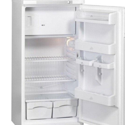 MUZLATGICH OPTIMA  VITRINNIY