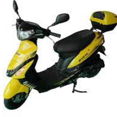 SKUTER 45 KM AKUM 4TA