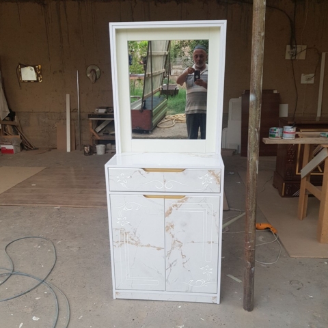 Oyoq kiyim qo`gich kichik oynakli